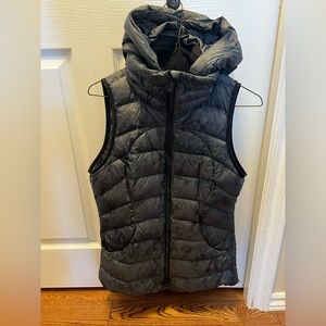 Lululemon puffer vest